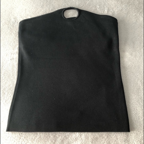 🌺Gorgeous Silk & Spandex Ring Halter Top Black SZ Small - Picture 2 of 6